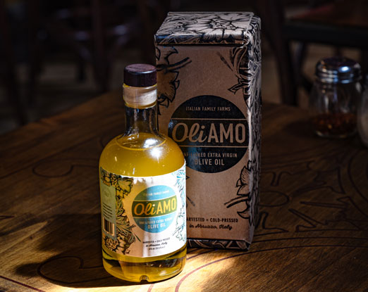 OliAMO Extra Virgin Olive Oil